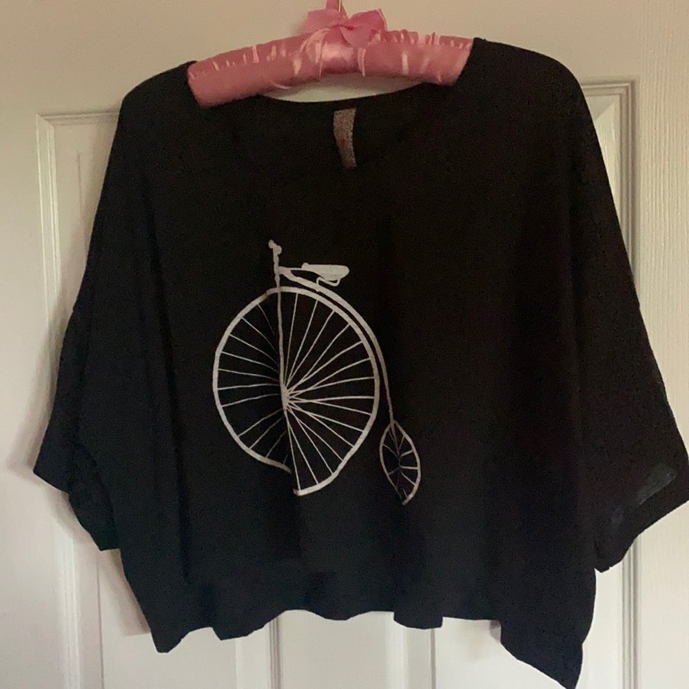 Women’s tee